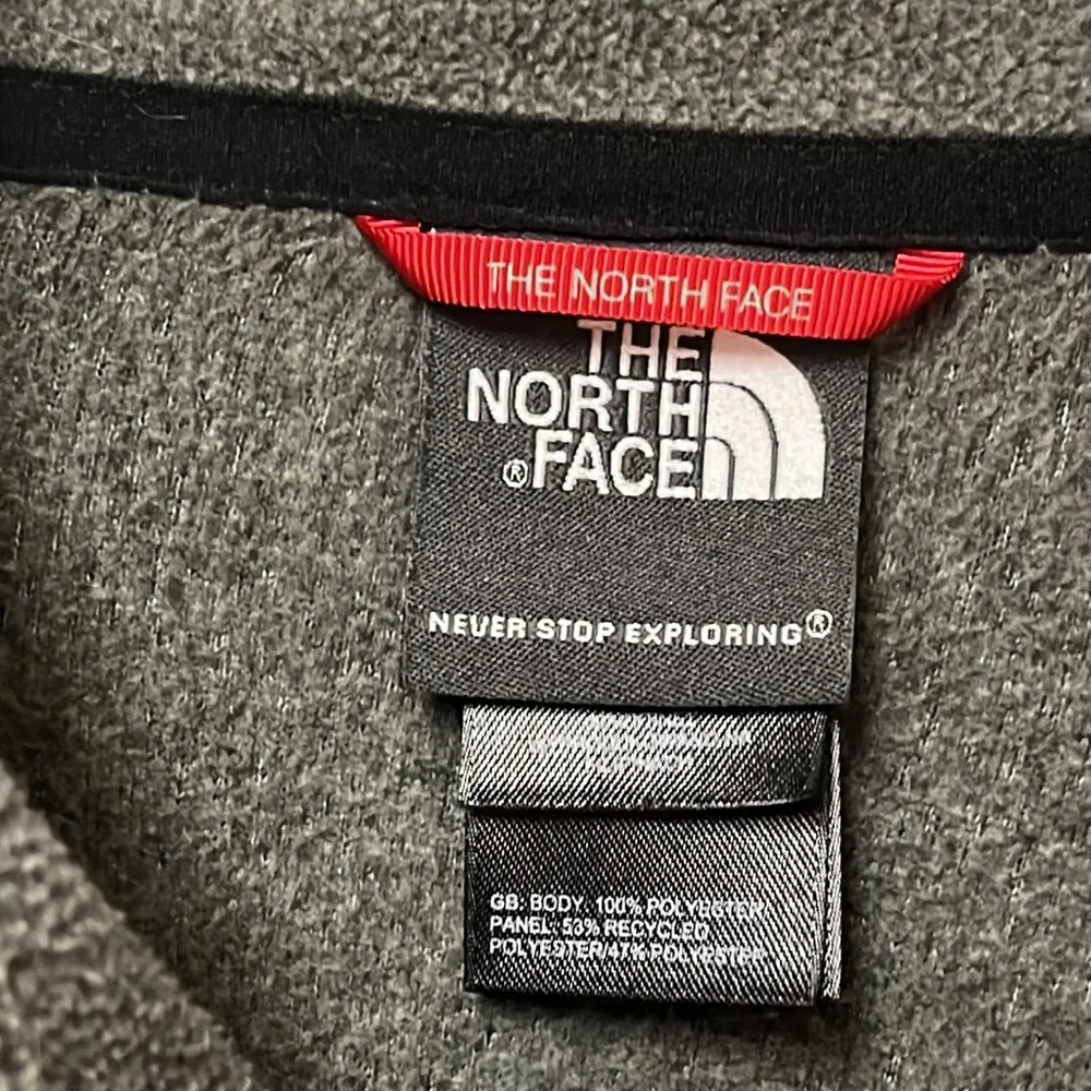 THE NORTH FACE Men’s Gray and Black Fleece Jacket Size XL